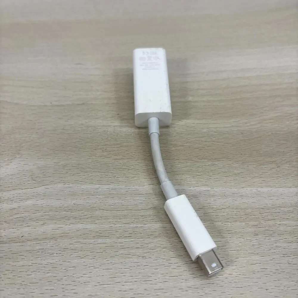 Apple A1433 Thunderbolt to Gigabit Ethernet Adapter - MD463LL/A